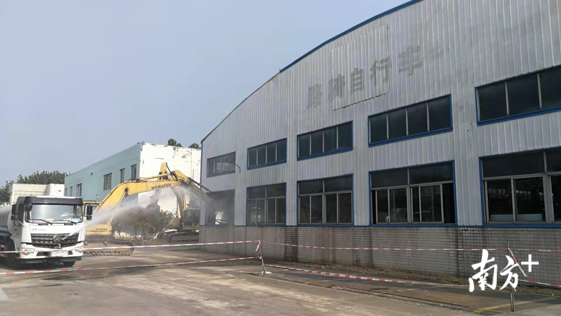 大门安利工业区启动“村改”工程后，大良提前完成2019年村级工业园升级改造任务。尹辅华 摄