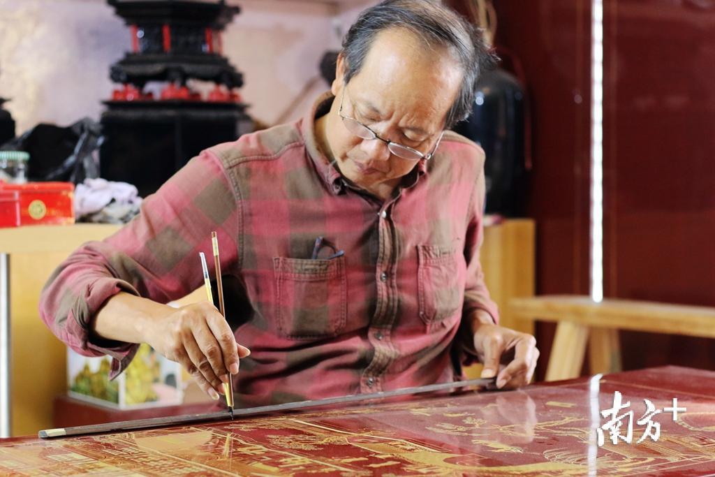 追求和对金漆画传统工艺的传承之心始终不变,我将不忘初心,让潮汕金漆