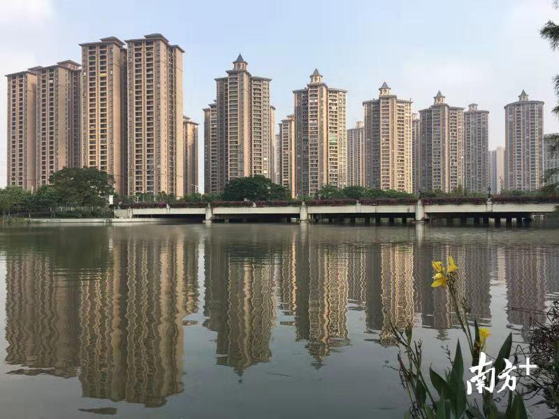 图为桂畔海。尹辅华 摄 图为桂畔海。尹辅华 摄