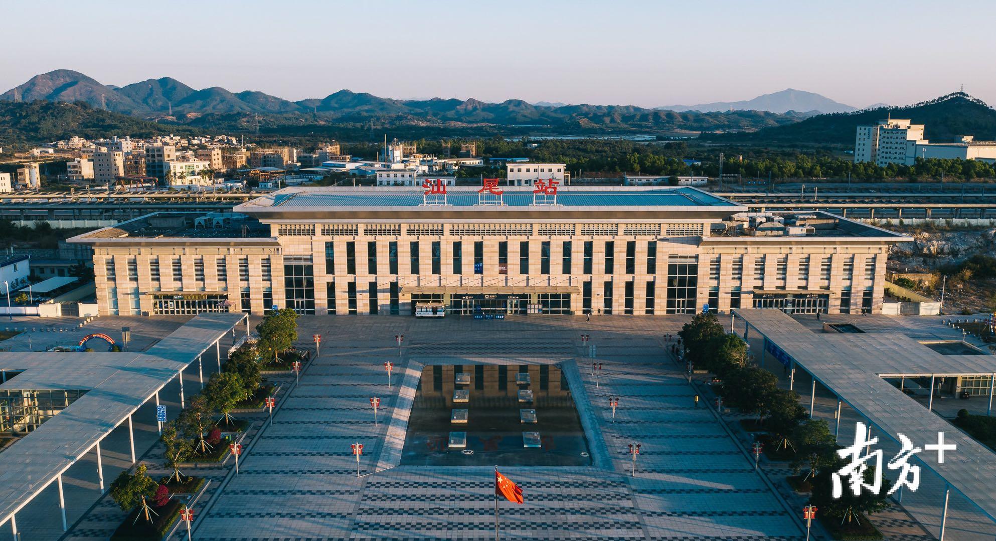 汕尾高铁站。章瑞渠 摄 汕尾高铁站。章瑞渠 摄