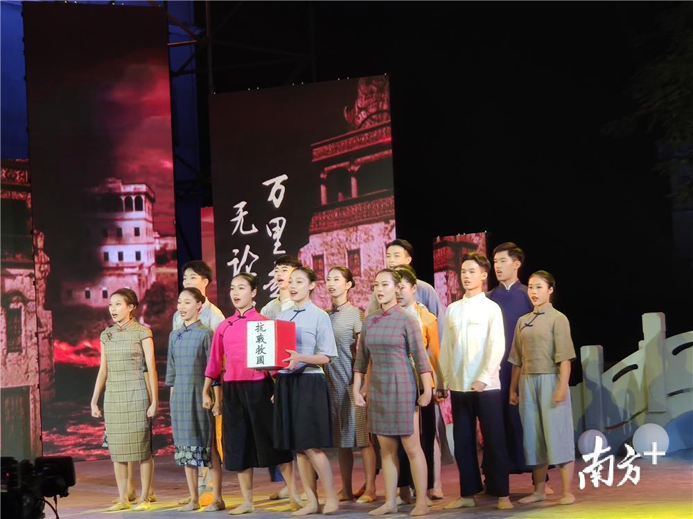 情景歌舞《海棠花开》。 情景歌舞《海棠花开》。