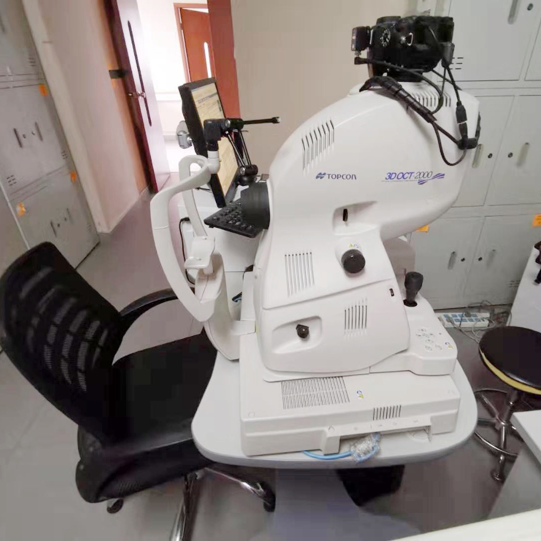 这台眼底照相机价值约250万元,据国家筛防中心现场评审专家反映,目前还没有其他中心配有这么高端的仪器用于糖尿病视网膜病的筛查。 这台眼底照相机价值约250万元,据国家筛防中心现场评审专家反映,目前还没有其他中心配有这么高端的仪器用于糖尿病视网膜病的筛查。