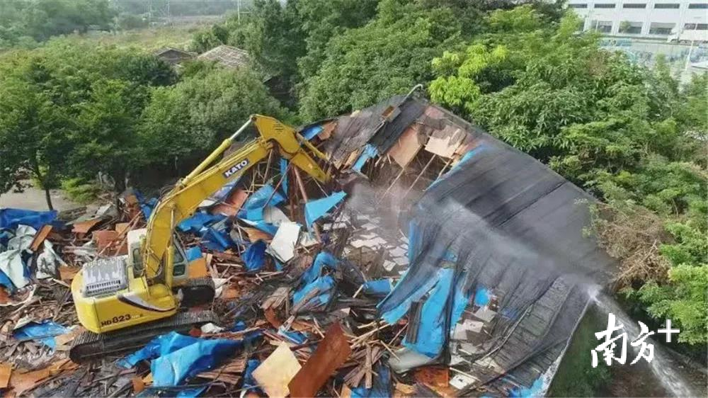 容桂村级工业园改造拆除现场。容桂村改办供图