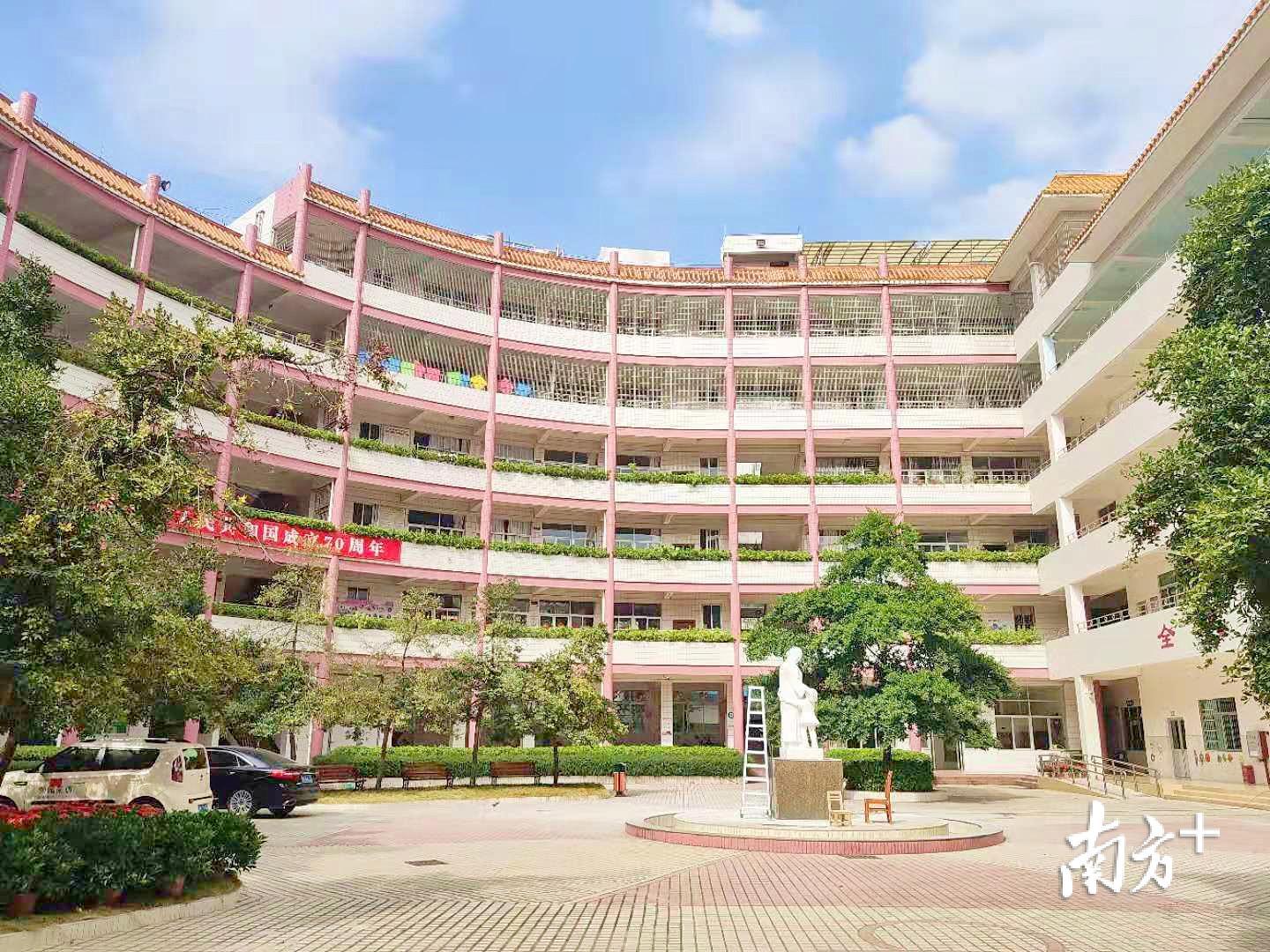 茂名市社会福利院院内一角。