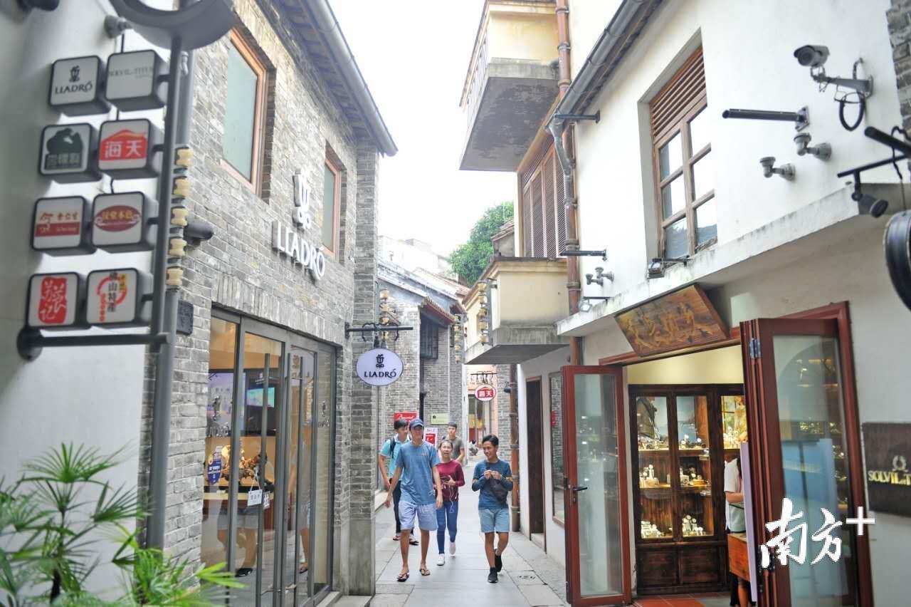 金牌导购大赛在宣传佛山整体商业文化的功能方面不断得到升华。图为佛山岭南天地。戴嘉信 摄