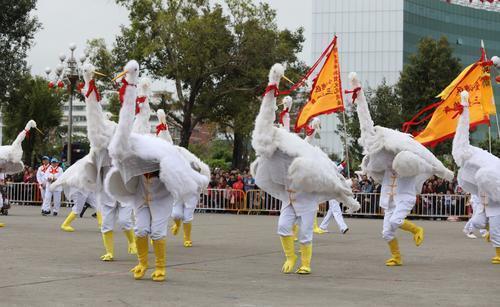 2019年斗门巡游三灶鹤舞（资料图片）。