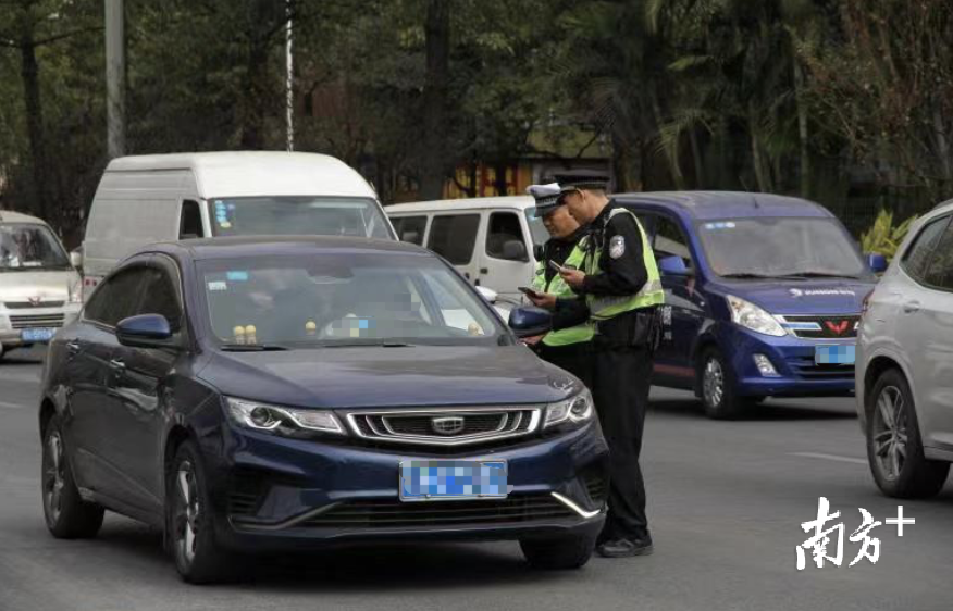 11月26日起，佛山禅城公安正式启动重点部位城市形象提升大行动。