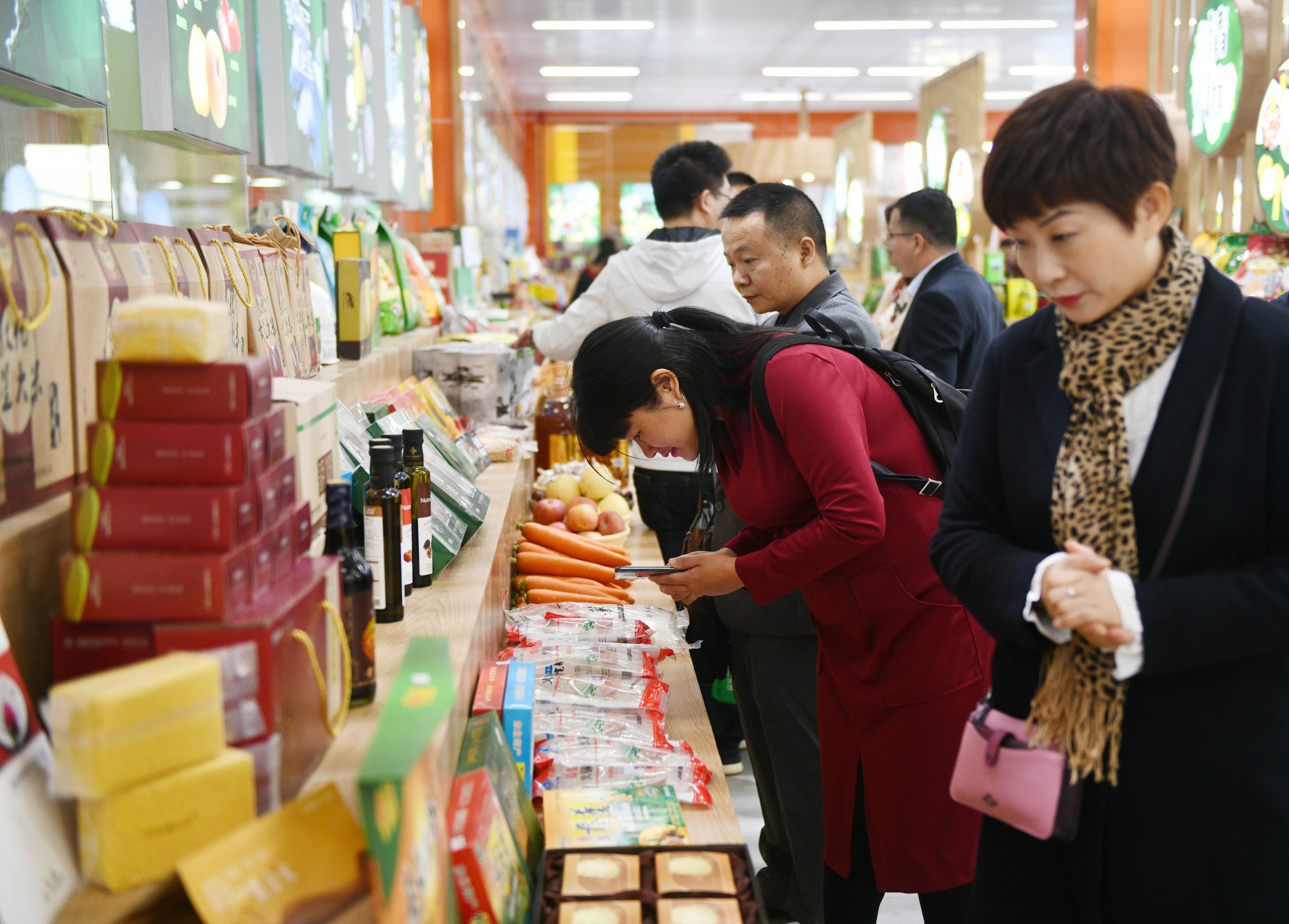 琳琅满目,网红直播卖货……第十届广东农博会开幕_南方plus_南方 