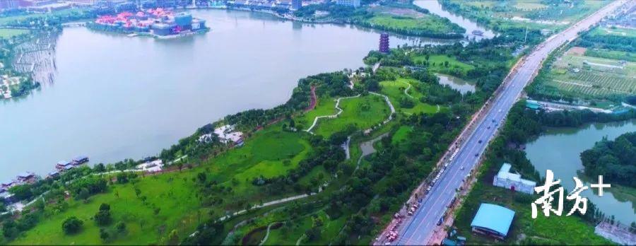 修复后的华阳湖景观