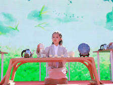 茶艺课入校园，看万江五小“茶艺师”识器品茶样样通