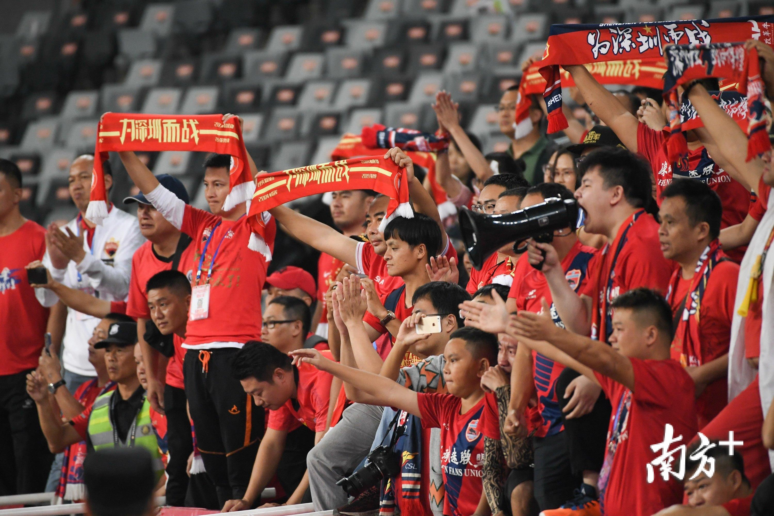 南方日报记者 鲁力 摄 南方日报记者 鲁力 摄