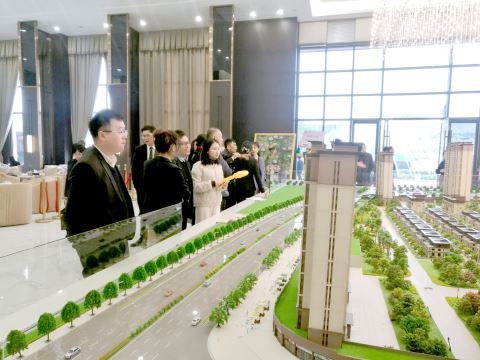 今年下半年,揭东区新楼盘增多,市民购房有了更多选择。□记者 李蓉姿 文/摄 今年下半年,揭东区新楼盘增多,市民购房有了更多选择。□记者 李蓉姿 文/摄