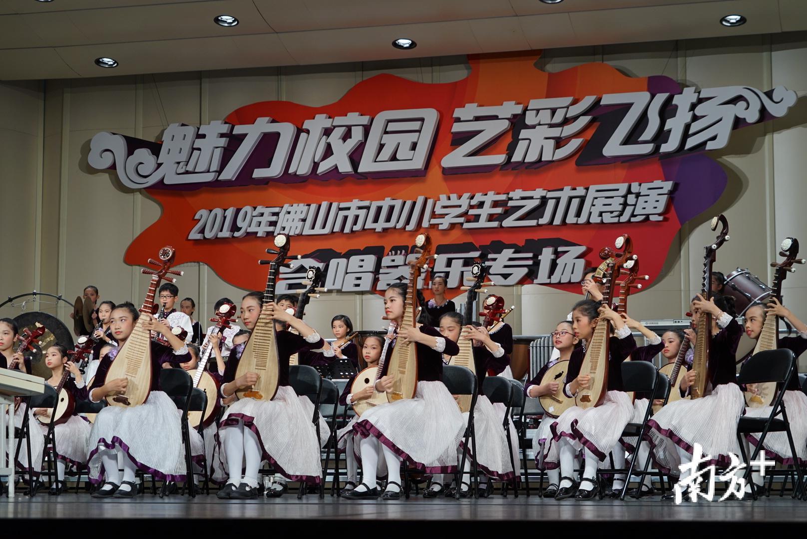 节目《保卫黄河》。