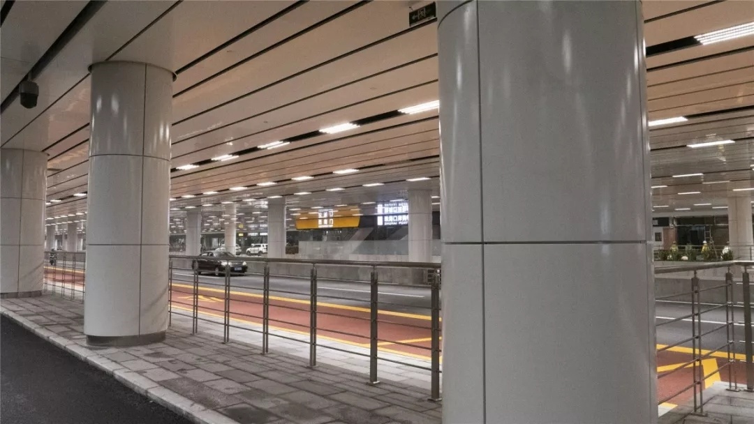 科技感爆棚!拱北口岸地下通道大变样