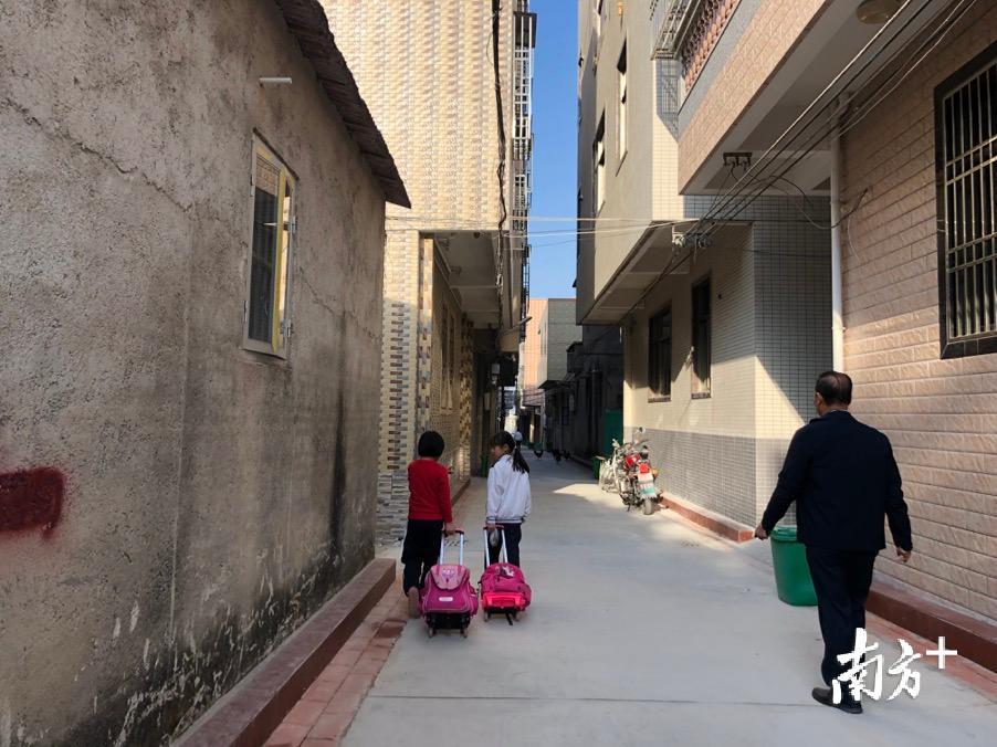 完成了雨污分流项目的黎明社区。余丹 摄