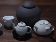 看展｜听泥土的回音！在广州冬日里跟着青年陶艺家细品陶器