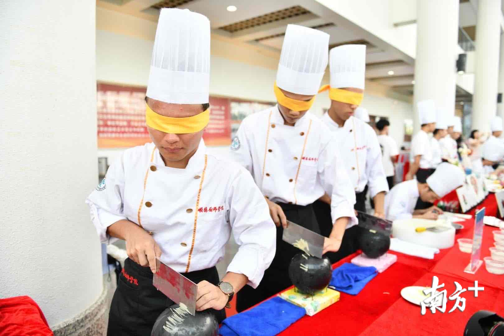 顺德职业技术学院面向四川凉山州、广东雷州等地区，开设精准扶贫定向班。戴嘉信 摄