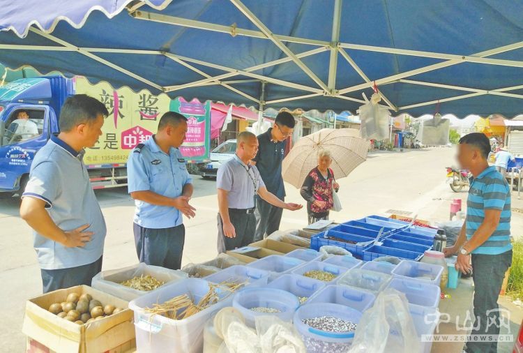 9月19日，市强戒所延伸帮扶工作组到阜沙镇对创业的解戒人员进行回访。