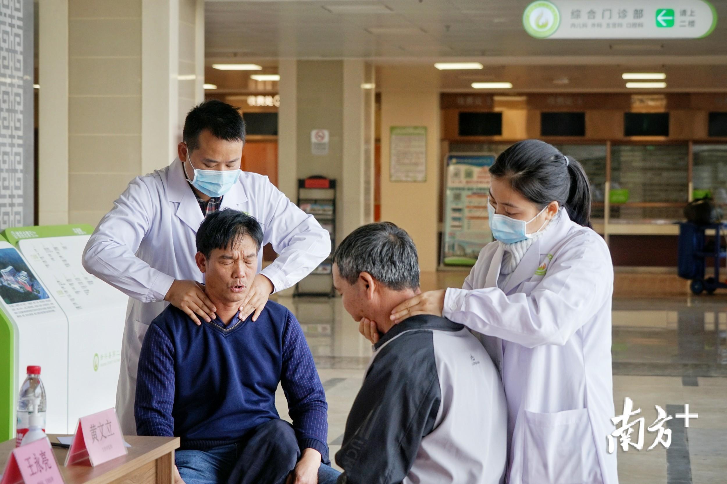 新兴县第二人民医院（稔村中心卫生院）组织医联体专家举办义诊活动。