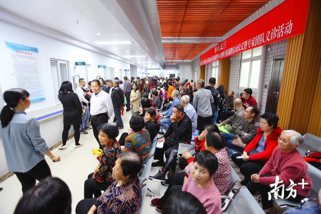 升级版医联体探路汕头国际眼科中心潮州分院揭牌启动