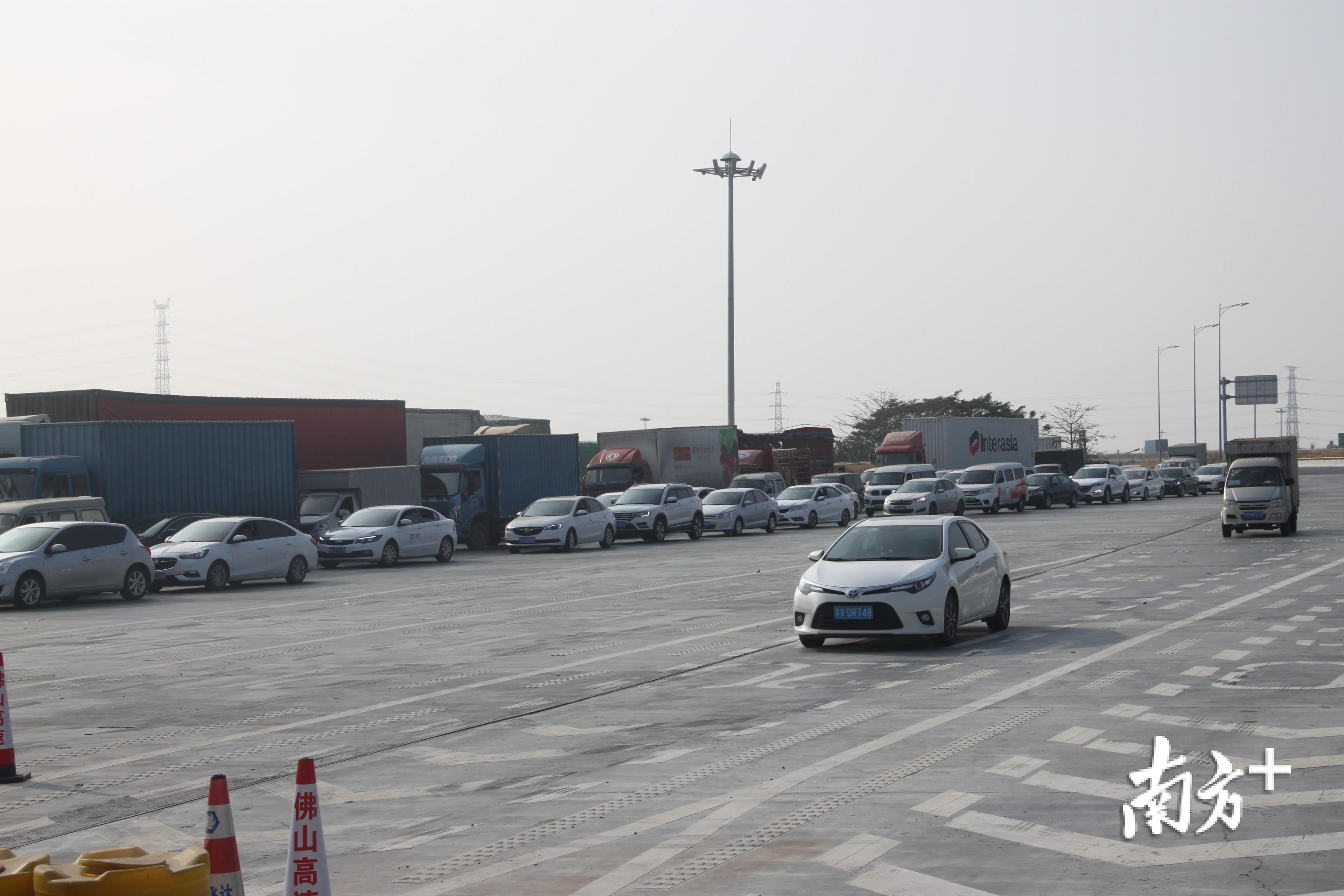 佛山回应一环部分收费站拥堵:将全力提高通行效率