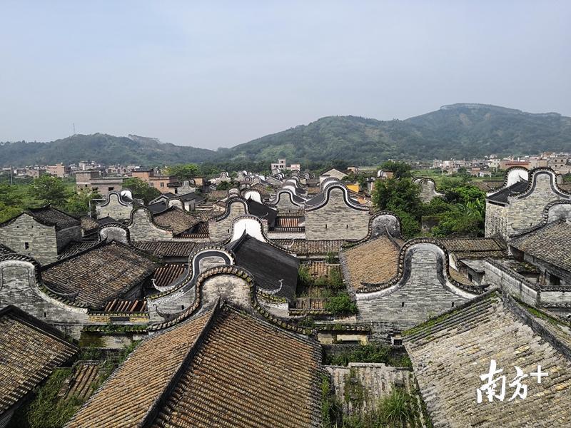 近年来，佛冈大力发展全域旅游，龙山上岳古村也迎来新发展机遇。 程浩 摄