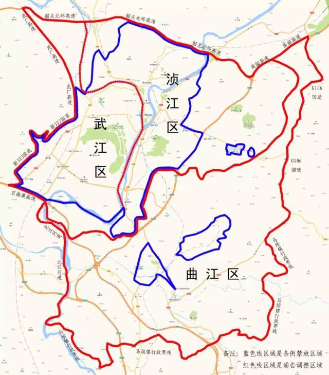 小货车内藏140多件烟花爆竹,司机竟在车内吸烟
