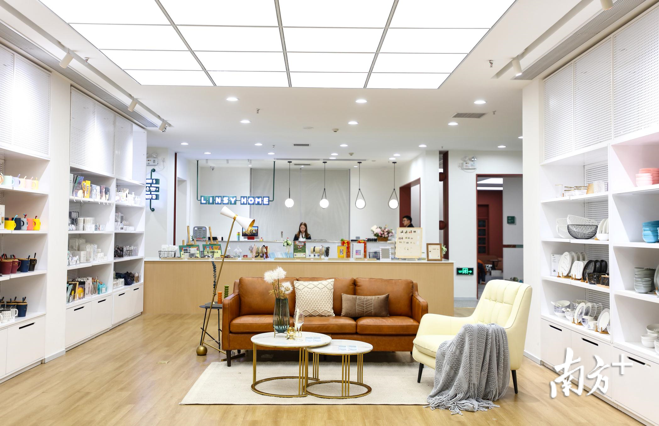 林氏木业线下门店。企业供图