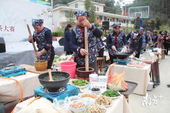 普宁客家文化节启动现场举行了文艺表演