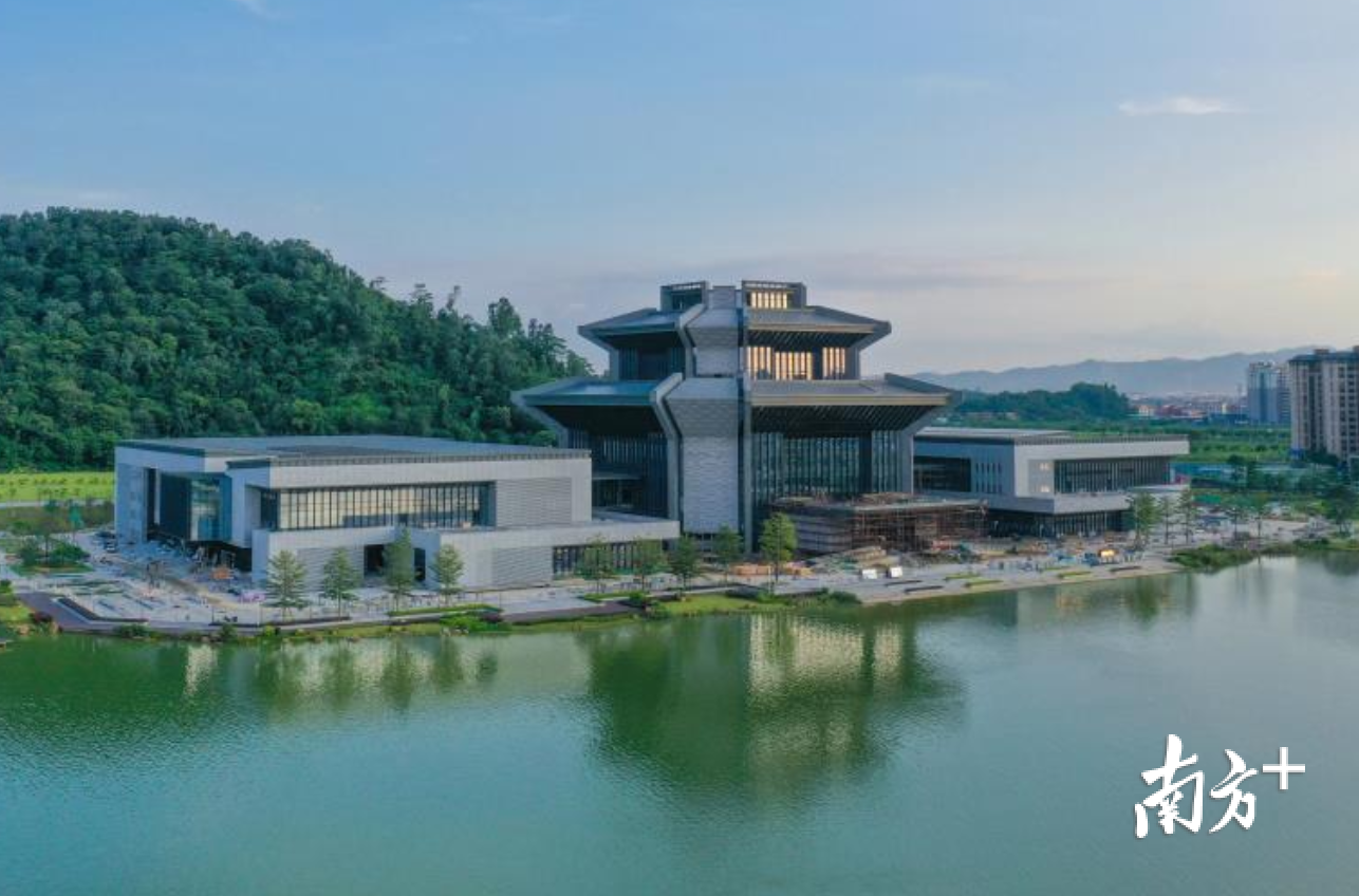 樵山文化中心。章佳琳 摄