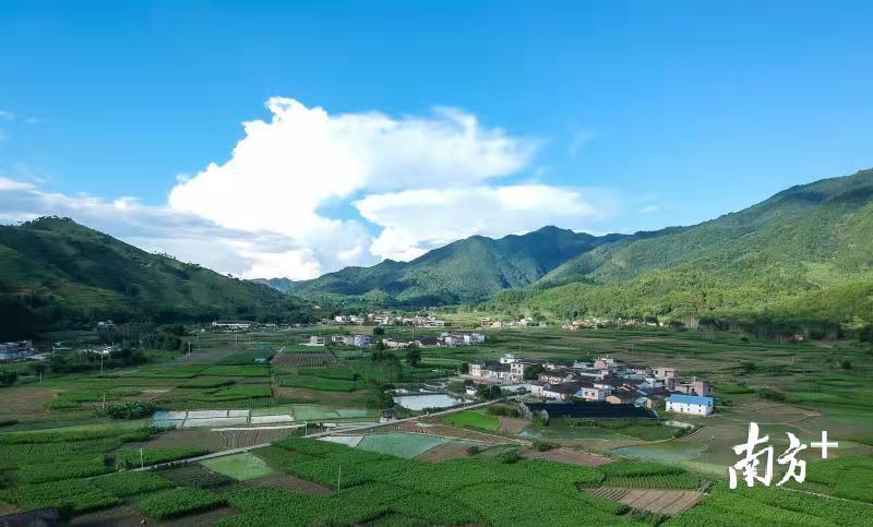 走进粤北乡村感受岭南版富春山居图
