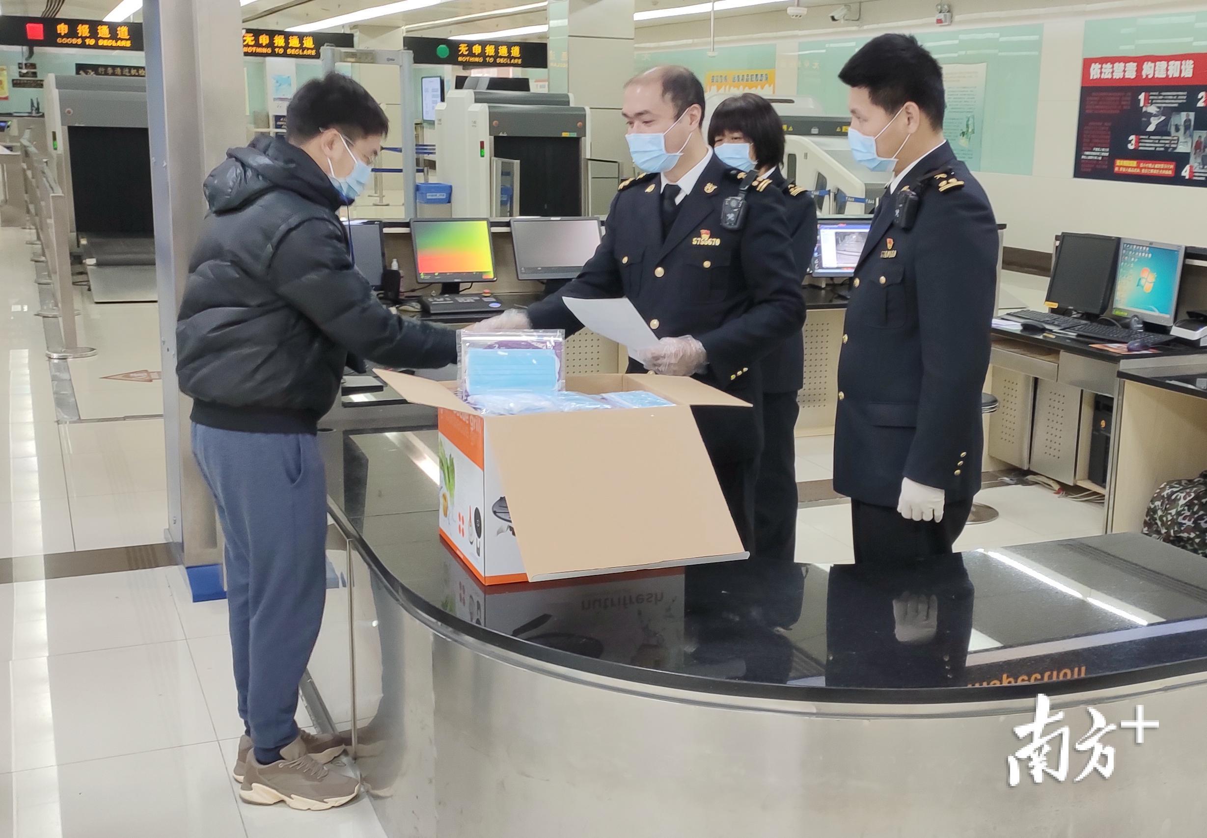 拱北海关开通绿色通道防疫医用物资通关先放行后补证