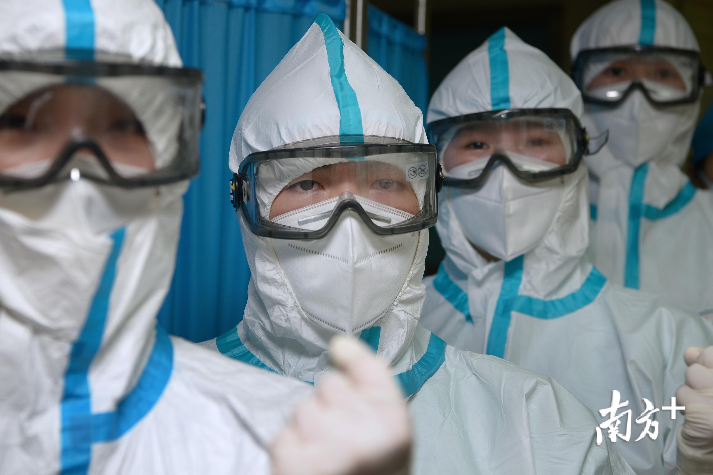 佛山市中医院医护人员。