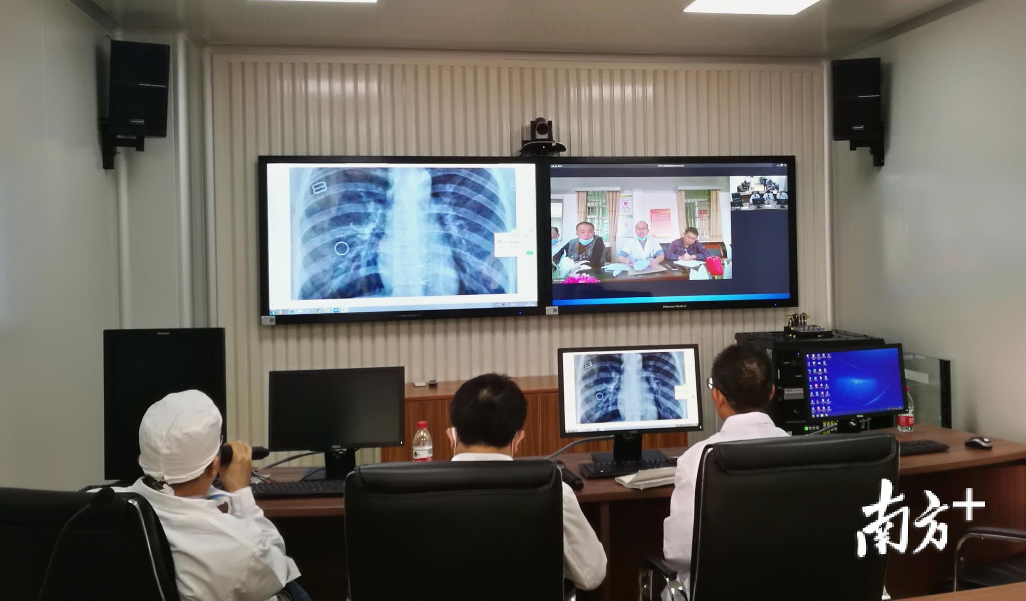 专家对镇卫生院远程医疗会诊疑难病、常见病、慢性病等。