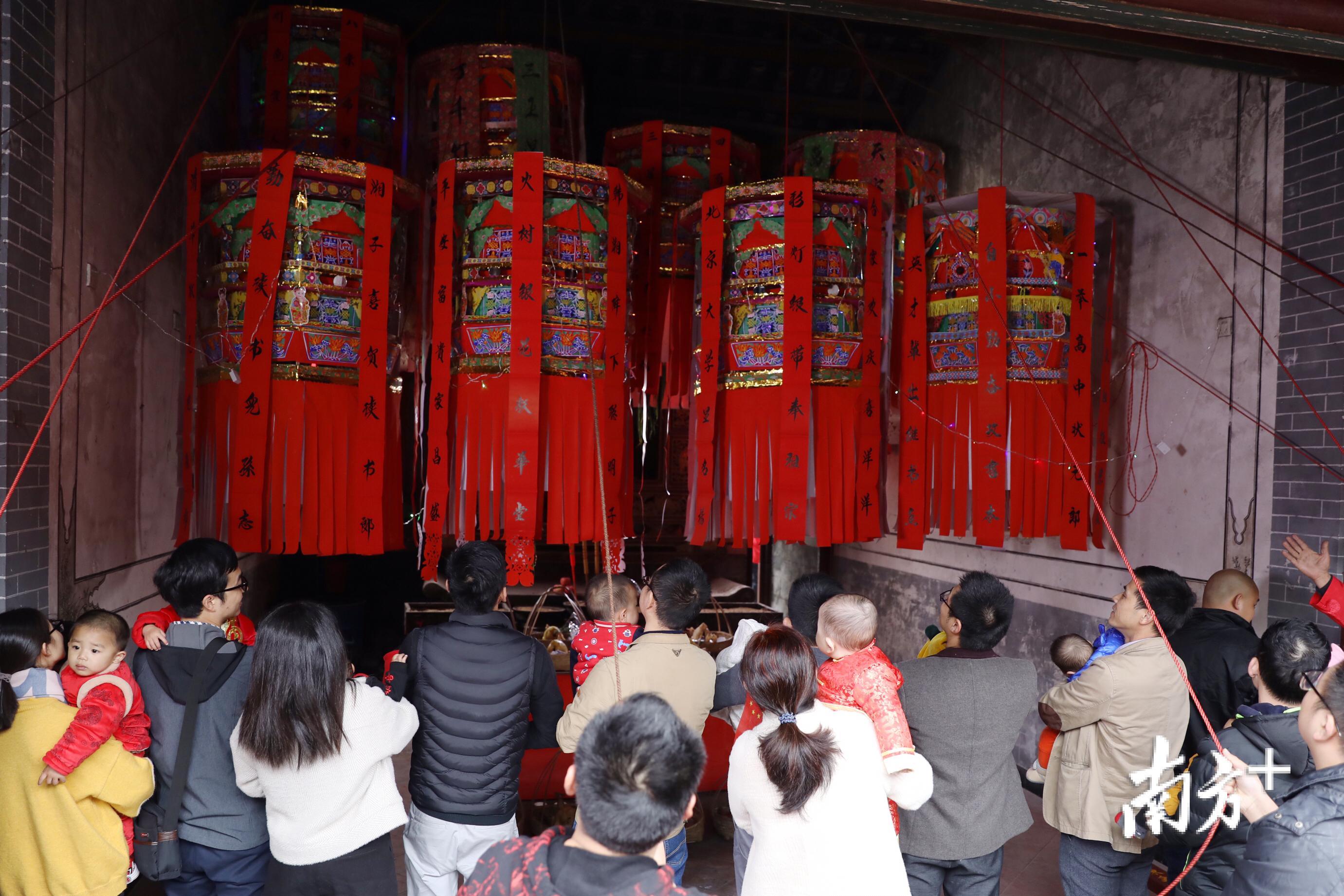 连平忠信百年上灯习俗让步战疫261家灯主取消办灯宴