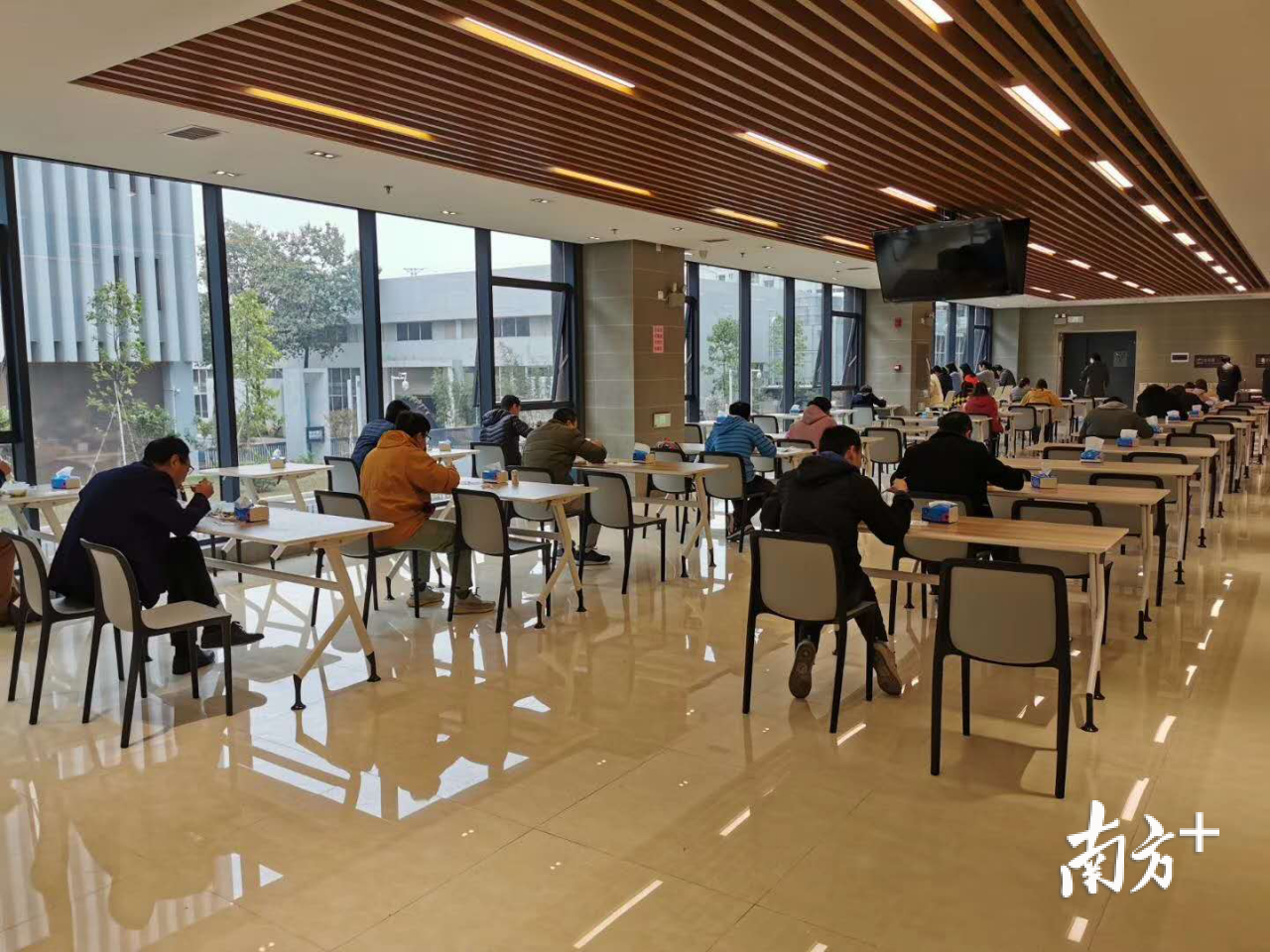 联邦家私员工供图。