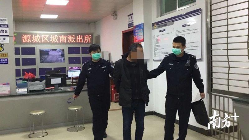 早上7时，张某被押出城南派出所办案中心。