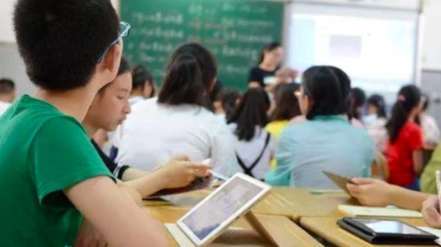 战“疫”家长课|如何预防孩子对电子产品上瘾？