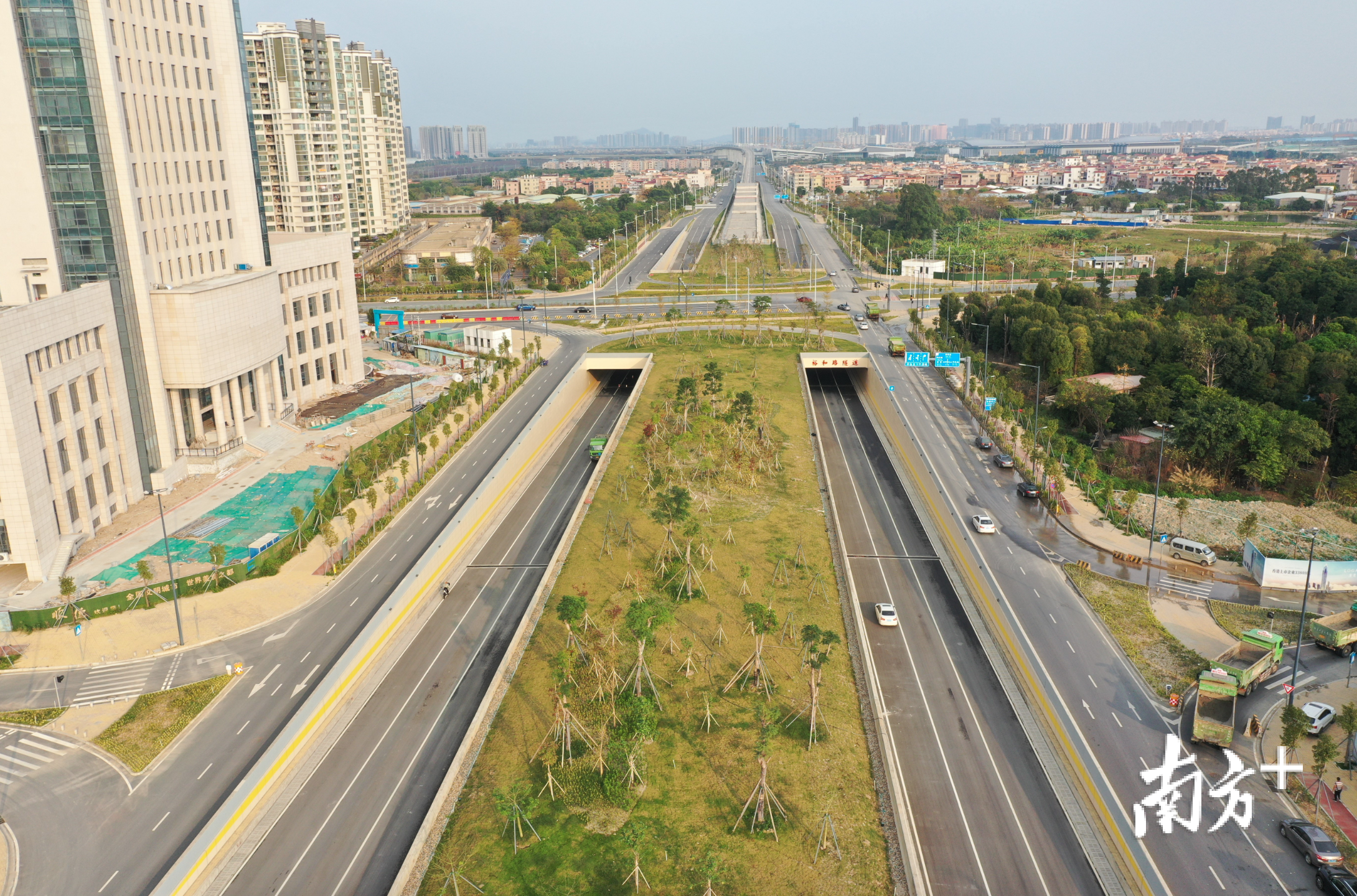 天虹路西延线项目正式通车。三龙湾顺德片区建设局供图 天虹路西延线项目正式通车。三龙湾顺德片区建设局供图