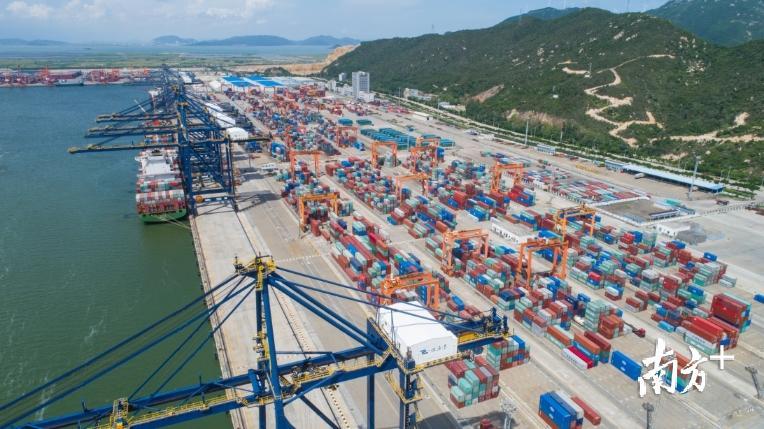 减免多项费用珠海港升级港口优惠举措