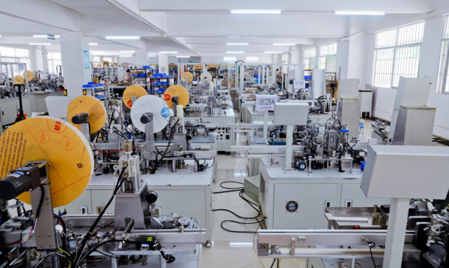 广东战“疫”录|疫情之下的高校 如何转身为“口罩工厂”