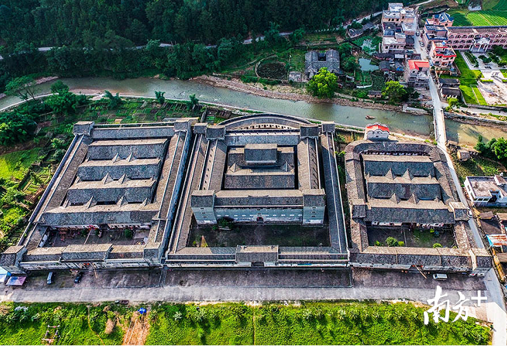 图为隘子满堂客家大围(资料图) 图为隘子满堂客家大围(资料图)