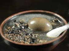 美食+〡安仁草药炖猪脚：浸透民间烟火的美味