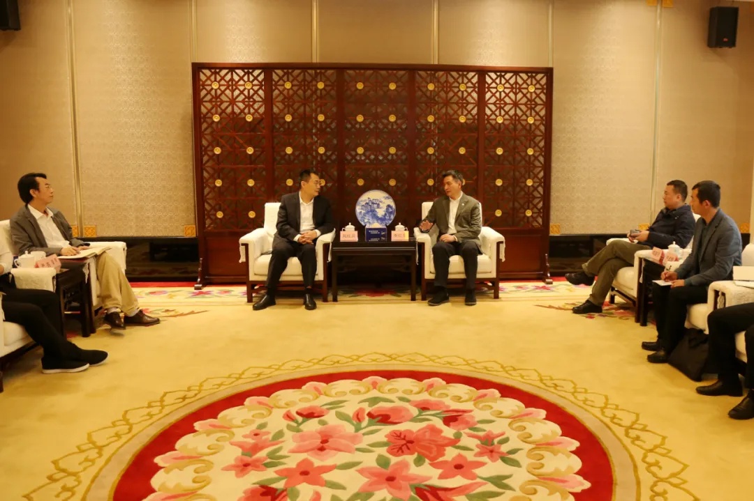 市委书记李红军会见南方报业传媒集团党委书记、管委会主任、南方日报社社长刘红兵一行。