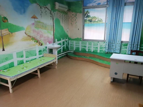 佛山九小布置了温馨的健康观察室。 佛山九小布置了温馨的健康观察室。