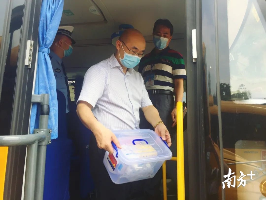 返校复学如何保障校车安全？佛山三水这样工作_南方plus_南方+, image size:1080x810