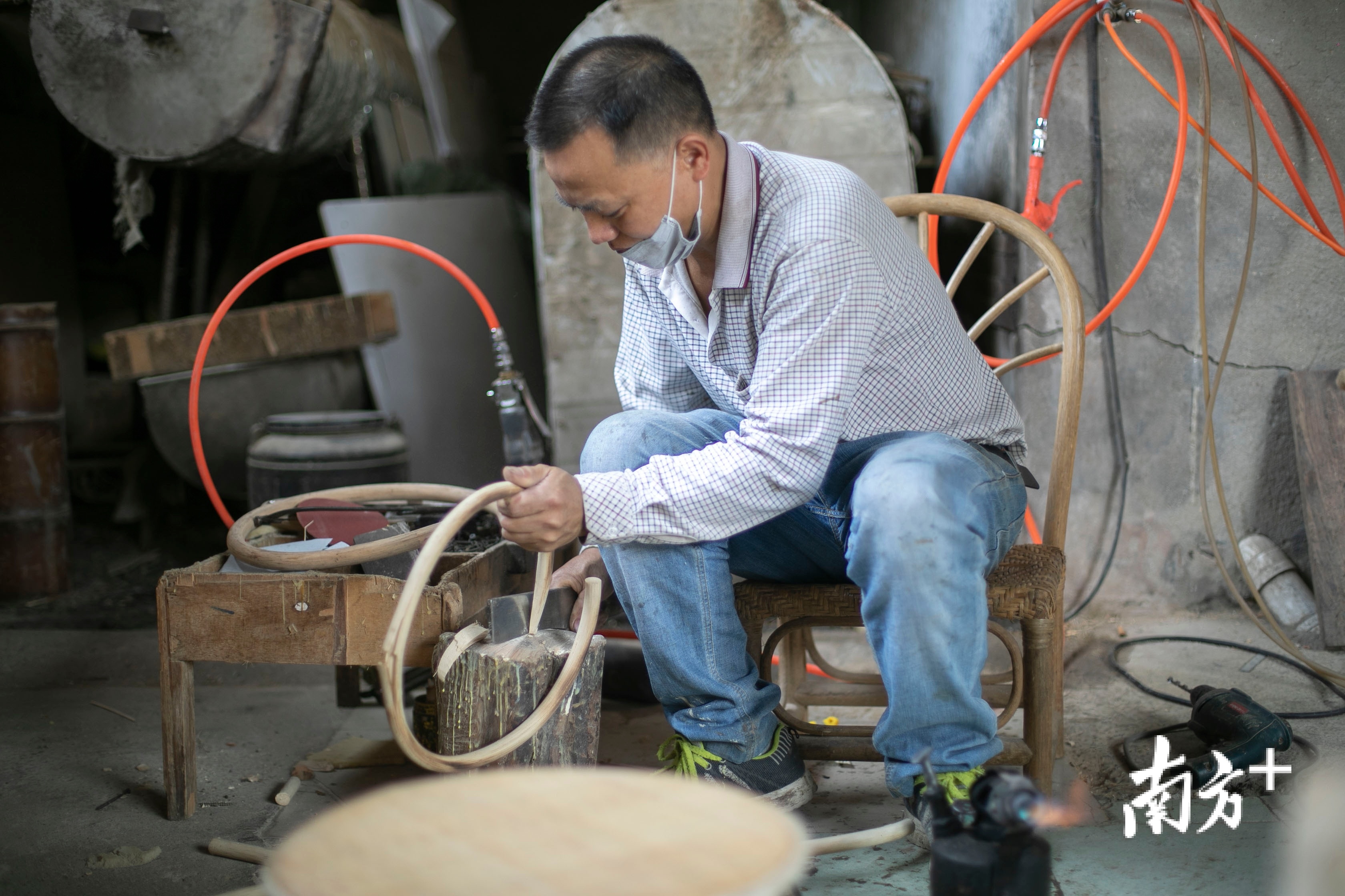 黄江藤编手艺人