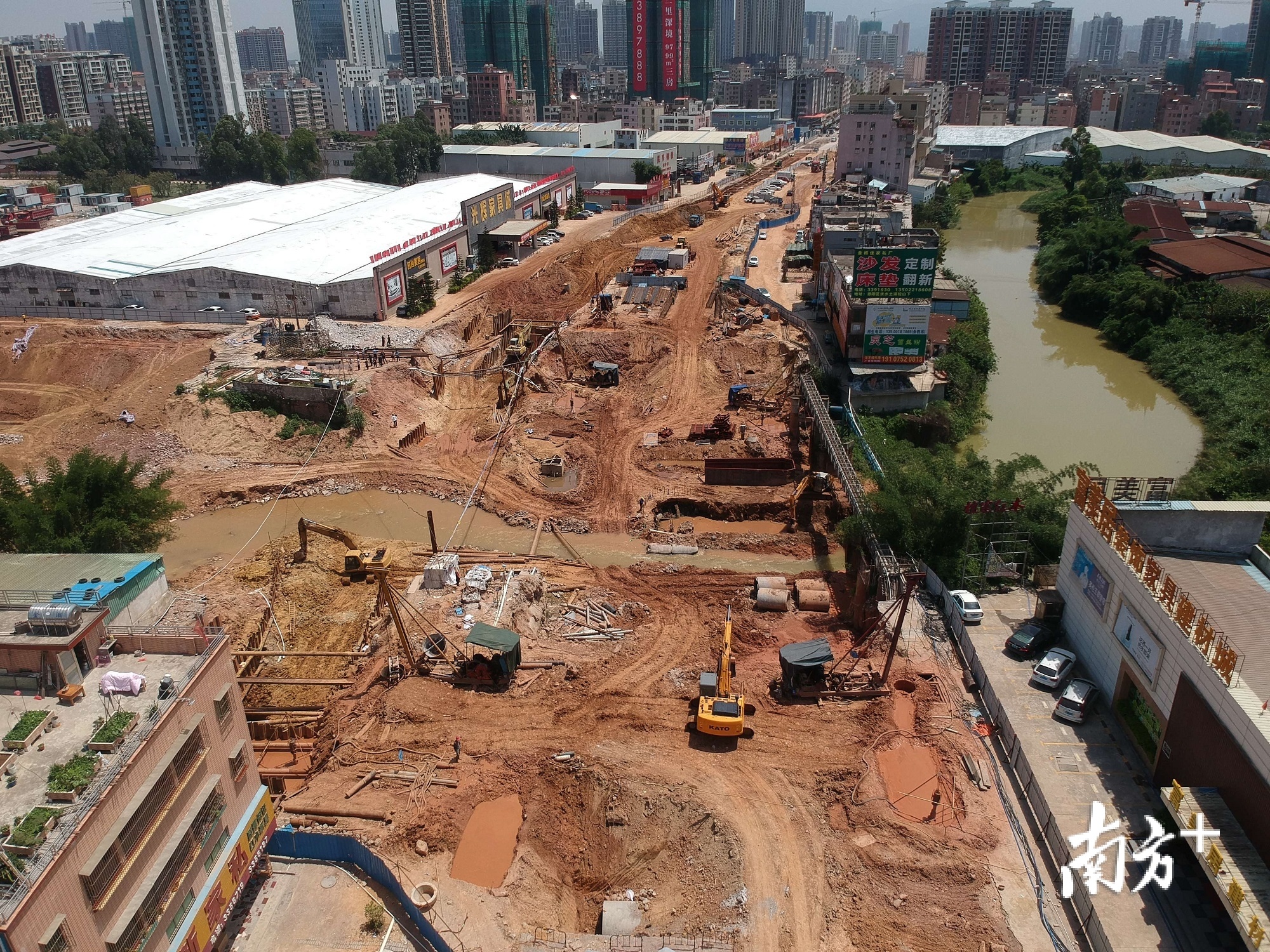 省道S356线淡水秋长段改造工程在建设中。 省道S356线淡水秋长段改造工程在建设中。