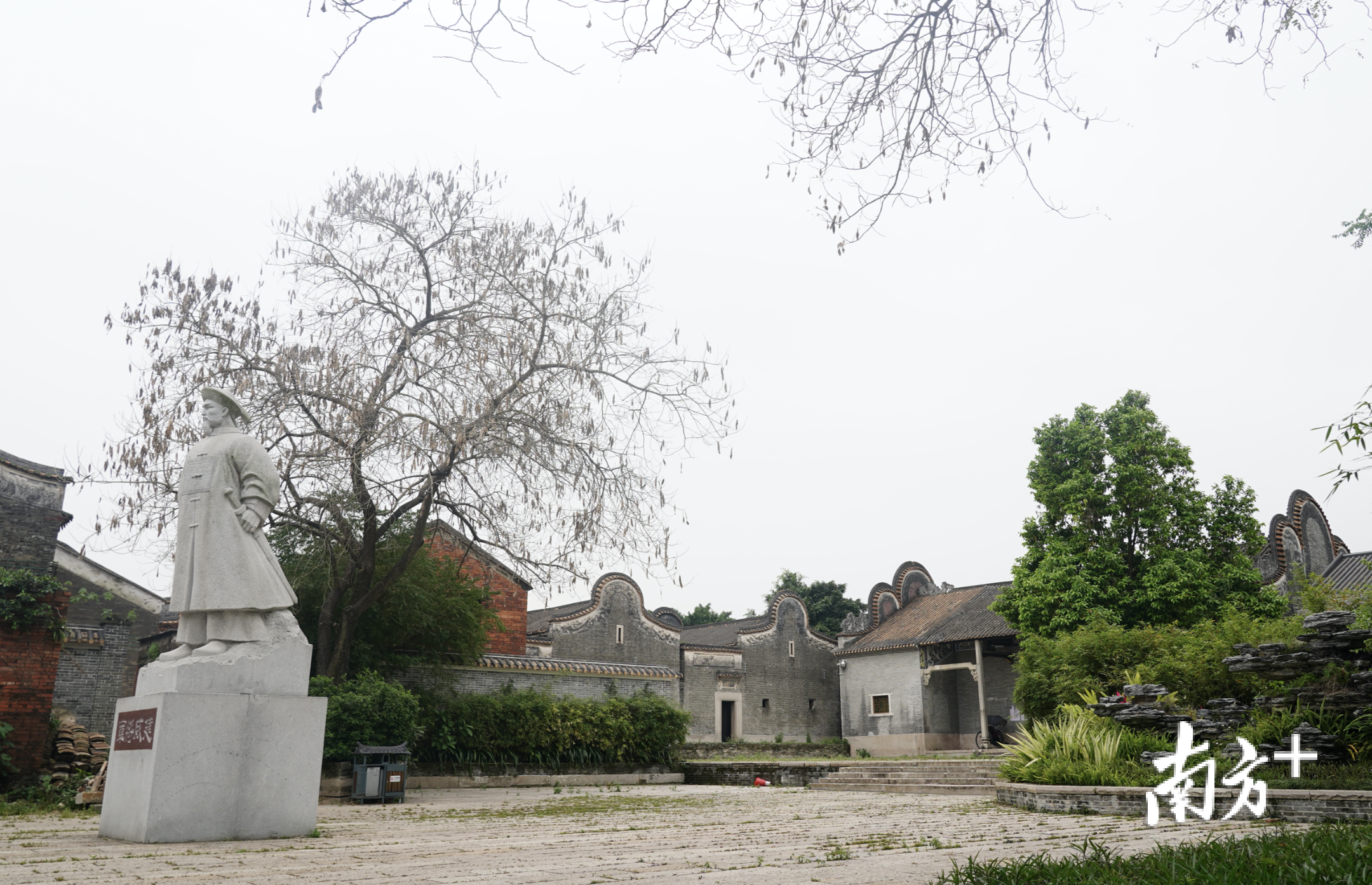 大旗头古村内建威第广场修葺一新。林洛峰 摄
