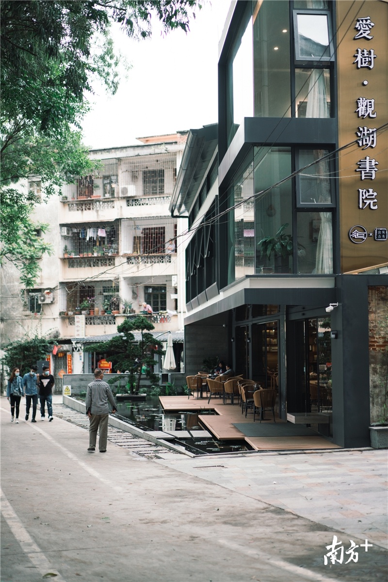 随着“五一”临近，惠州民宿预订火爆起来。图为位于惠州西湖边的一家民宿。